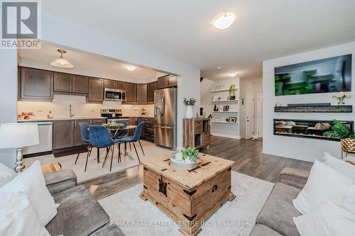 3 - 455 Guelph Avenue, Cambridge, ON - Indoor Photo Showing Living Room