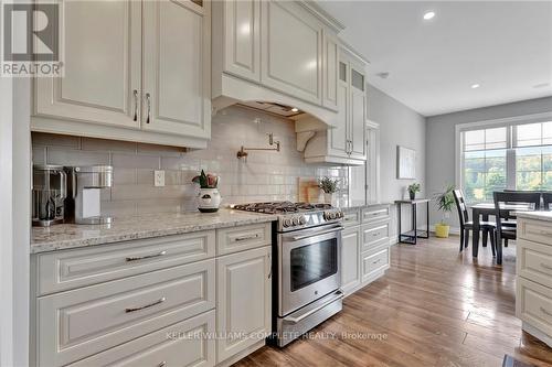 285794 Airport Road, Norwich, ON - Indoor Photo Showing Kitchen With Upgraded Kitchen