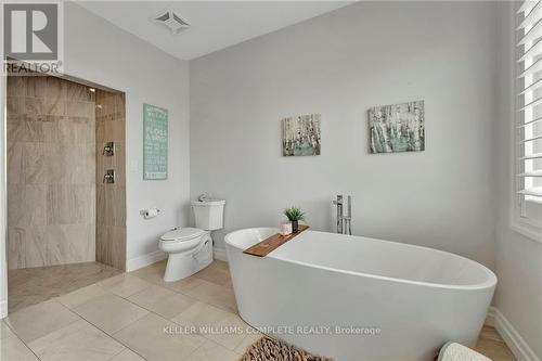 285794 Airport Road, Norwich, ON - Indoor Photo Showing Bathroom