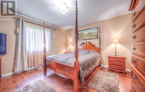 370 Keewatin Avenue, Kitchener, ON - Indoor Photo Showing Bedroom