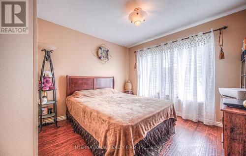 370 Keewatin Avenue, Kitchener, ON - Indoor Photo Showing Bedroom
