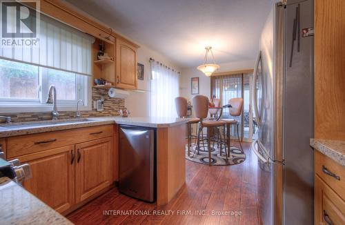 370 Keewatin Avenue, Kitchener, ON - Indoor Photo Showing Kitchen