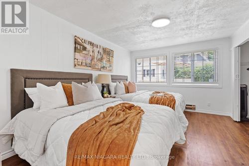 4886 Boughman Lane, Fort Erie, ON - Indoor Photo Showing Bedroom