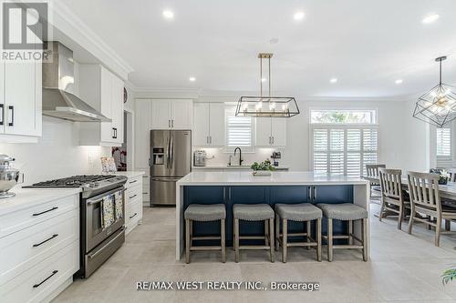 47 Bayshore Boulevard, Barrie (Bayshore), ON - Indoor Photo Showing Kitchen With Stainless Steel Kitchen With Upgraded Kitchen