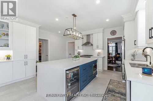 47 Bayshore Boulevard, Barrie (Bayshore), ON - Indoor Photo Showing Kitchen