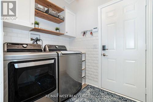 47 Bayshore Boulevard, Barrie (Bayshore), ON - Indoor Photo Showing Laundry Room