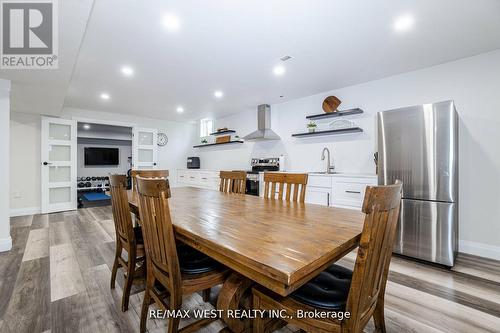 47 Bayshore Boulevard, Barrie (Bayshore), ON - Indoor Photo Showing Dining Room