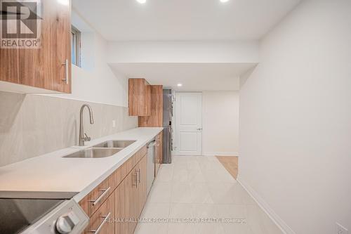 159 Franklin Trail, Barrie, ON - Indoor Photo Showing Kitchen With Double Sink