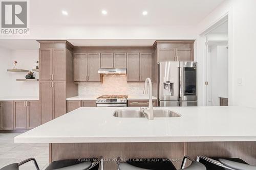 159 Franklin Trail, Barrie, ON - Indoor Photo Showing Kitchen With Stainless Steel Kitchen With Double Sink With Upgraded Kitchen