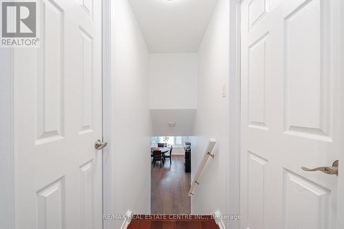 2230 Buttonbush Crescent, Mississauga, ON - Indoor Photo Showing Other Room