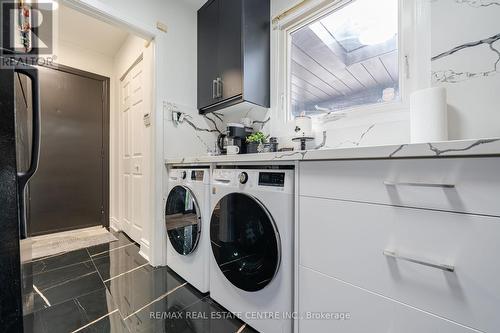 2230 Buttonbush Crescent, Mississauga, ON - Indoor Photo Showing Laundry Room