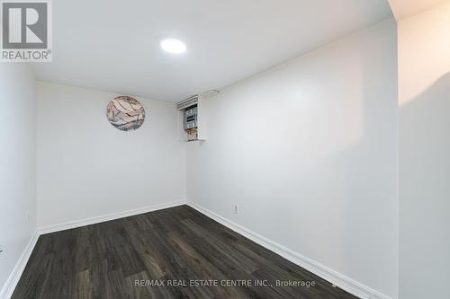 2230 Buttonbush Crescent, Mississauga, ON - Indoor Photo Showing Other Room