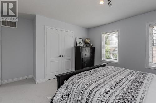 2309 Falling Green Drive, Oakville, ON - Indoor Photo Showing Bedroom