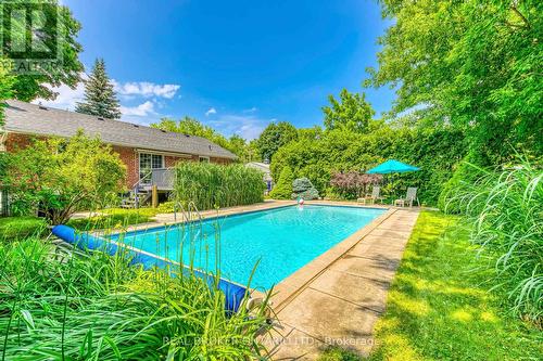 1086 Balment Avenue, Mississauga, ON - Outdoor With In Ground Pool