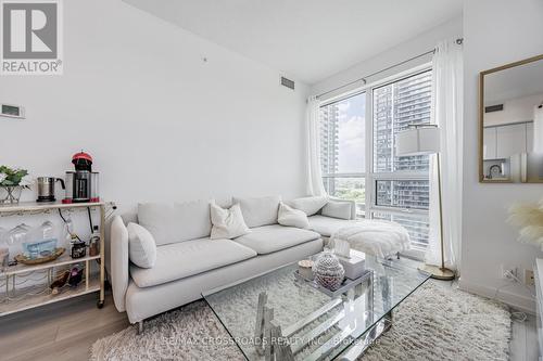 1907 - 2200 Lake Shore Boulevard W, Toronto (Mimico), ON - Indoor Photo Showing Living Room