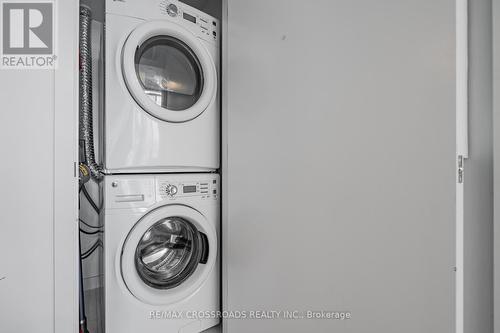 1907 - 2200 Lake Shore Boulevard W, Toronto (Mimico), ON - Indoor Photo Showing Laundry Room