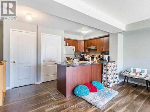 76 - 5050 Intrepid Drive, Mississauga, ON - Indoor Photo Showing Kitchen