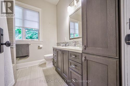 190 Maplewood Road, Mississauga (Mineola), ON - Indoor Photo Showing Bathroom