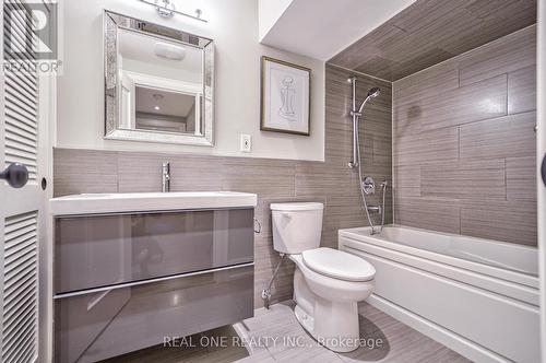 190 Maplewood Road, Mississauga, ON - Indoor Photo Showing Bathroom