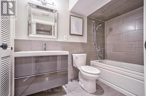 190 Maplewood Road, Mississauga (Mineola), ON - Indoor Photo Showing Bathroom