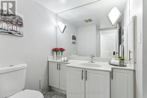 308 - 24 Hanover Road, Brampton, ON - Indoor Photo Showing Bathroom