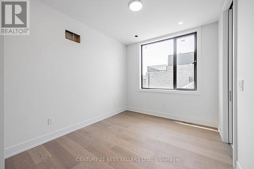 1032 West Avenue, Mississauga, ON - Indoor Photo Showing Other Room