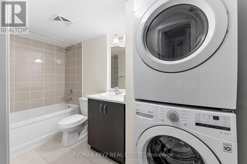 407 - 2789 Eglinton Avenue E, Toronto, ON - Indoor Photo Showing Laundry Room