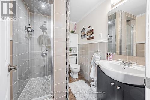 52 Blacktoft Drive, Toronto, ON - Indoor Photo Showing Bathroom