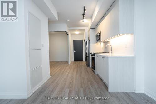 1010 - 286 Main Street, Toronto, ON - Indoor Photo Showing Kitchen