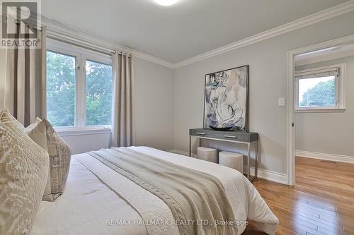 261 Zelda Crescent, Richmond Hill, ON - Indoor Photo Showing Bedroom