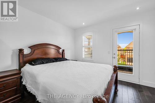 2 Leith Drive, Bradford West Gwillimbury, ON - Indoor Photo Showing Bedroom