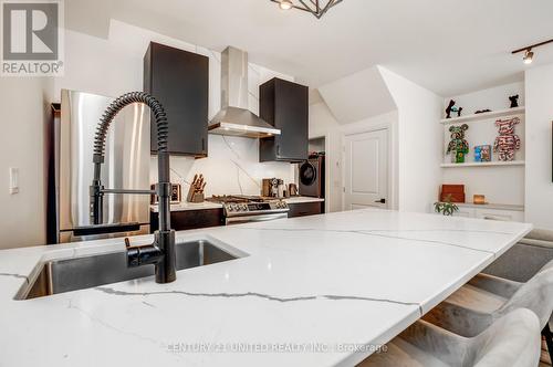 650 Rogers Street, Peterborough, ON - Indoor Photo Showing Kitchen With Upgraded Kitchen