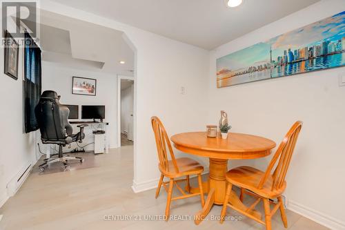 650 Rogers Street, Peterborough, ON - Indoor Photo Showing Dining Room