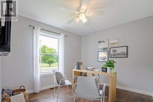 484 Ennis Road, Smith-Ennismore-Lakefield, ON - Indoor Photo Showing Dining Room