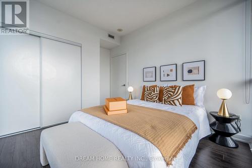 2017 - 121 Mcmahon Drive, Toronto, ON - Indoor Photo Showing Bedroom