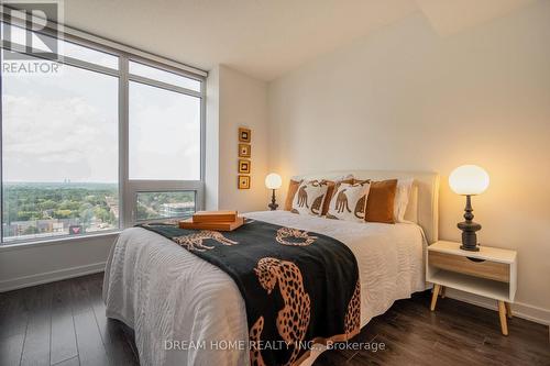 2017 - 121 Mcmahon Drive, Toronto, ON - Indoor Photo Showing Bedroom