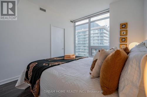 2017 - 121 Mcmahon Drive, Toronto, ON - Indoor Photo Showing Bedroom