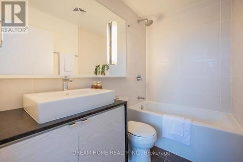 2017 - 121 Mcmahon Drive, Toronto, ON - Indoor Photo Showing Bathroom