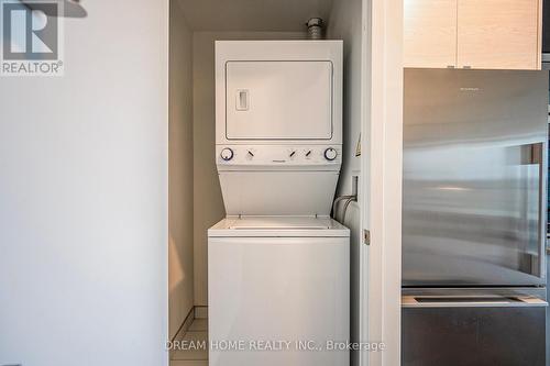 2017 - 121 Mcmahon Drive, Toronto, ON - Indoor Photo Showing Laundry Room