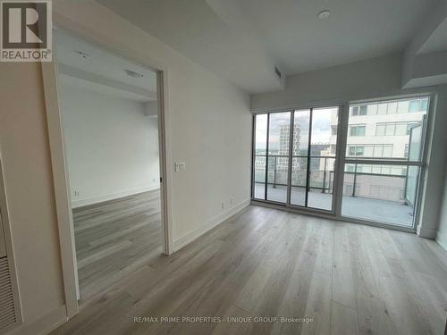 906 - 11 Lillian Street, Toronto, ON -  Photo Showing Other Room