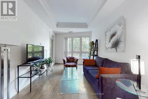 223 - 20 Burkebrook Place, Toronto, ON - Indoor Photo Showing Living Room