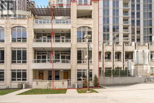 Th01 - 761 Bay Street, Toronto, ON - Outdoor With Balcony With Facade