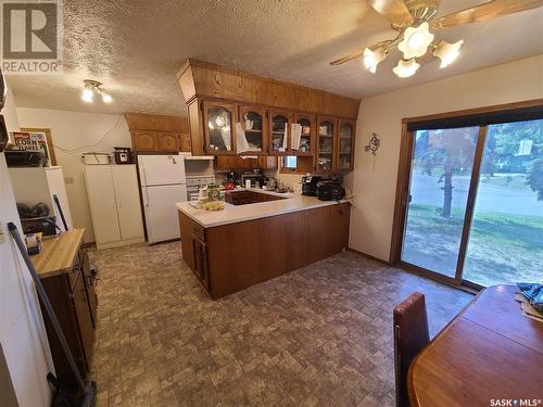 202 Labbie Street, Radville, SK - Indoor