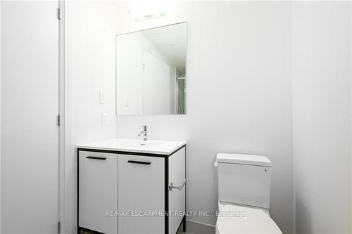 385 Winston Road|Unit #1005, Grimsby, ON - Indoor Photo Showing Bathroom