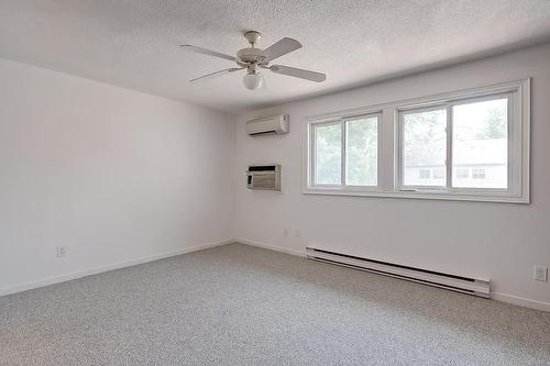 1427 Ester Drive, Burlington, ON - Indoor Photo Showing Other Room