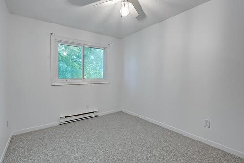 1427 Ester Drive, Burlington, ON - Indoor Photo Showing Other Room