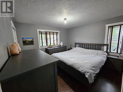 6561 Dokkie Subdivision, Chetwynd, BC - Indoor Photo Showing Bedroom