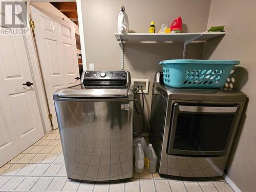 6561 Dokkie Subdivision, Chetwynd, BC - Indoor Photo Showing Laundry Room