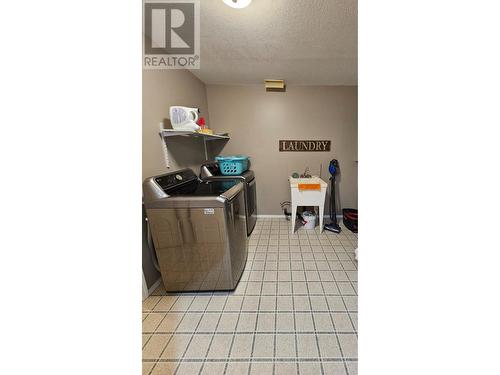 6561 Dokkie Subdivision, Chetwynd, BC - Indoor Photo Showing Laundry Room