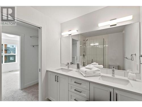 720 Valley Road Unit# 47, Kelowna, BC - Indoor Photo Showing Bathroom